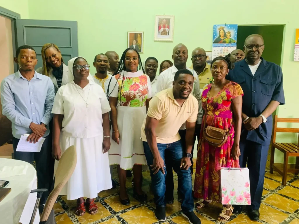 VISITA DE LOS COOPERADORES SALESIANOS GABONESES VISITA DE LOS COOPERADORES SALESIANOS GABONESES