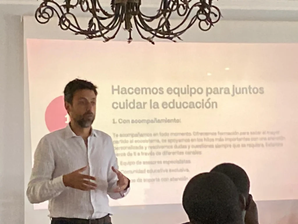 Formación sobre la plataforma Educamos